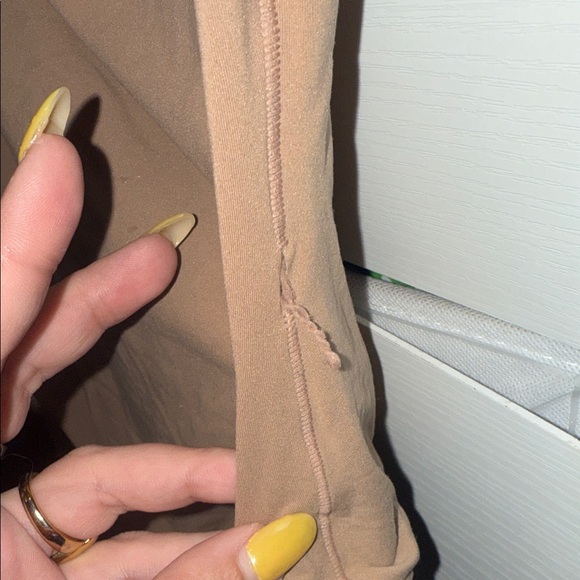 SKIMS Tan Bodysuit - Picture 7 of 7